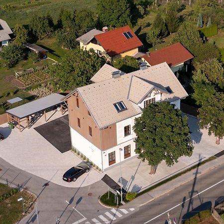 Kalan Boutique Stay Zirovnica Eksteriør billede
